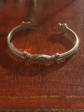 JAMES AVERY FRIENDSHIP HANDSHAKE STERLING SILVER CUFF BRACELET